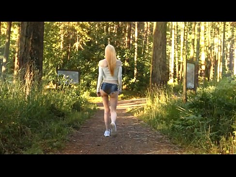 ❤️ Bela virino moviĝas malrapide, ne nuda video ️ Nur porno ĉe ni % eo.hentaisaturn.ru% ❌